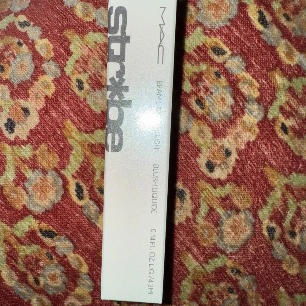 MAC COSMETICS STROBE BEAM LIQUID BLUSH PLUMMY BARE .14‎ fl oz Iridescent Finish